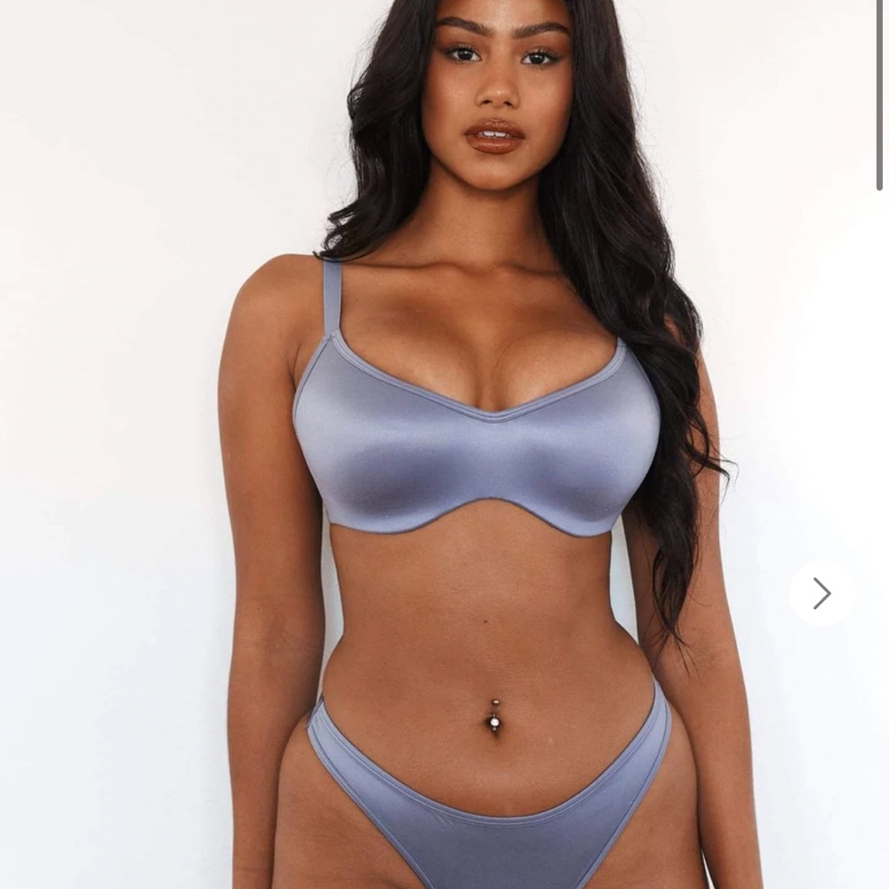 Lounge sleek mindful bra & brief set